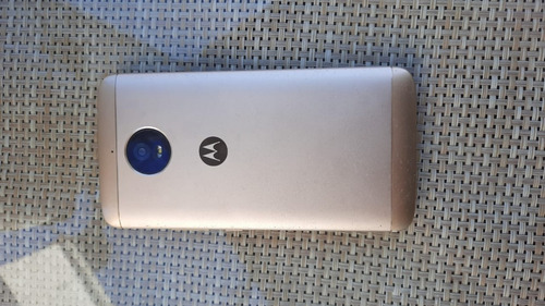 Celular Motorola E4 Plus Dourado (usado)