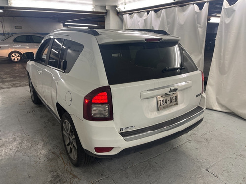 Imagen 14 de 15 de Jeep Compass Limited Aut 2015