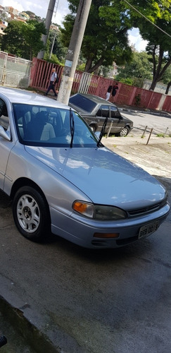 Toyota Camry Prata