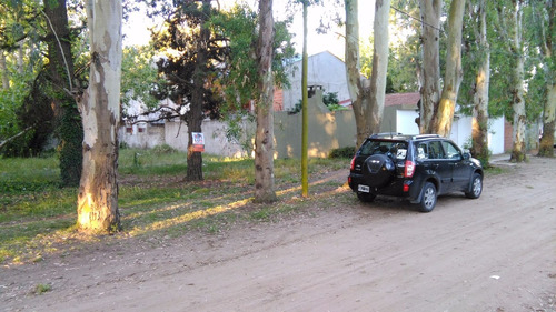 Lote 300 M2 / Apto Multifamiliar / Oportunidad !!!