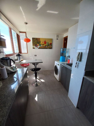 Departamento En Venta De 4 Dorm. En Concón