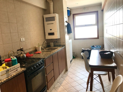 Imagen 9 de 26 de Departamento De 4 Ambientes - A La Calle - 20 De Septiembre 2300