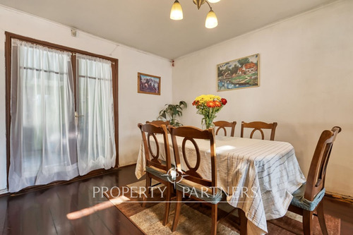 Gran Potencial Y Plusvalía. Acogedora Casa De Un P...