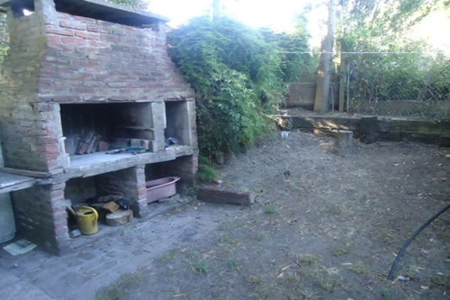 Imagen 10 de 16 de Dùplex Construido En Un Lote Sobre Elevado Con Pendiente Muy Pronunciada En Zona Centro