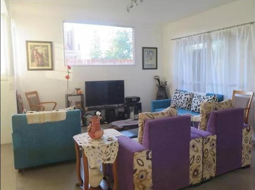 Imagen 3 de 10 de House - Barrio Parque Leloir