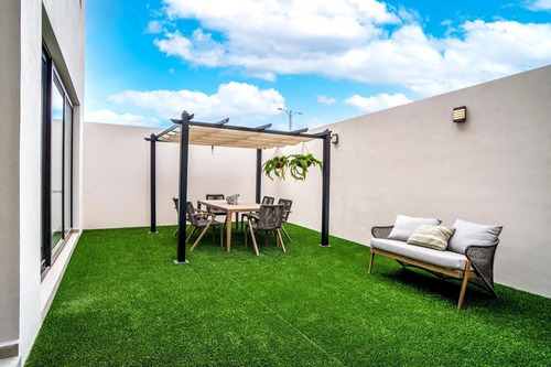Imagen 12 de 28 de Departamento Con Jardin En Zibata Luks Townhouses