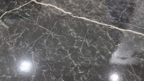 Ceramica Cañuelas 61x61 Rectificada Nero Marquina Brillo Xm2