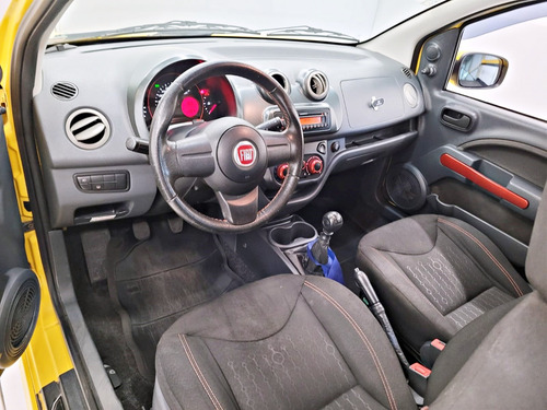 Fiat Uno 1.4 SPORTING 8V FLEX 2P MANUAL