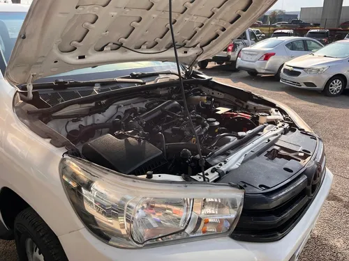 Toyota Hilux 2.7 Cabina Sencilla Mt