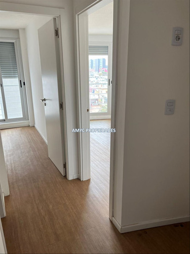 Apto De 1 Dorm Proximo A Tres Cruces Con Servicios