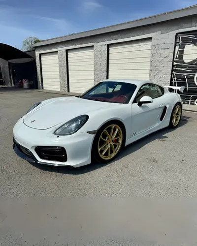 Porsche 718 Cayman Gts