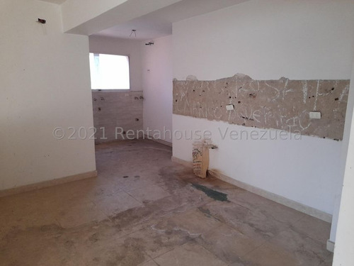 Imagen 8 de 16 de Marol Rentahouse Vende Apartamento En La Trigaleña Valencia 22-1021