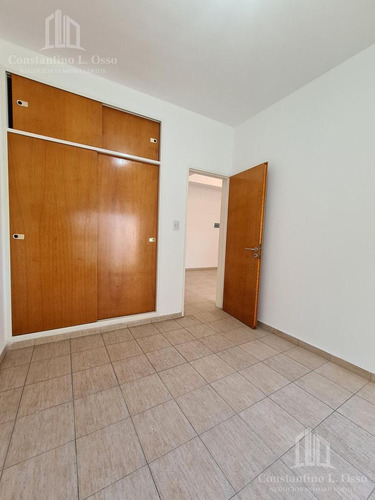 Imagen 8 de 17 de 2 Ambientes En Pb Con Patio Y Cochera - Lomas De Zamora