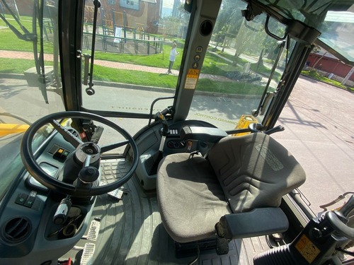 Imagen 11 de 15 de Retroexcavadora New Holland B115b 4x4 Tdi At Aa Dh Fe