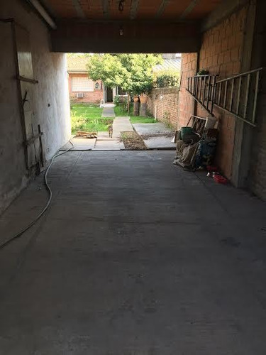 Imagen 18 de 22 de Casa En Venta 8 Ambientes Garin