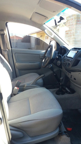Toyota Hilux 2.5 Dx Cab Doble 4x4 (2009)
