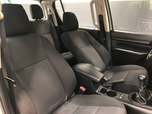 Toyota Hilux 2.8 Std 4x4 Cd 16v