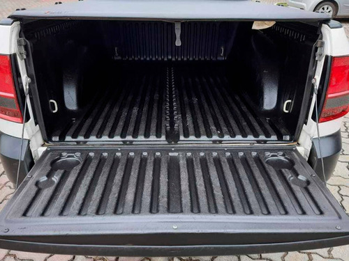 Imagem 8 de 12 de Volkswagen Saveiro 1.6 Msi Robust Cs 8v Flex 2p Manual