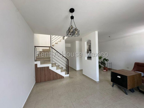 Casa En Renta En Zakia, Querétaro Sr