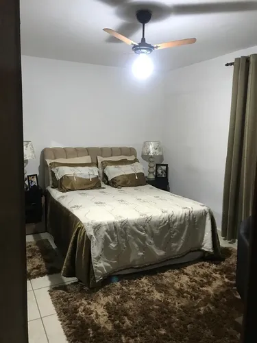 02 Casas Com 3 Quartos Cada. Garagem Coberta E Portão Auto.