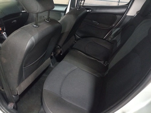 Imagen 11 de 15 de Peugeot 207 2009 1.6 Sedan Xt Tiptronic