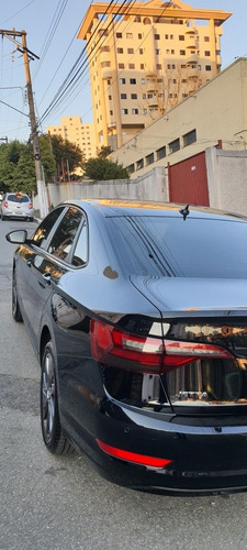 Imagem 12 de 13 de Volkswagen Jetta 2019 1.4 Comfortline 250 Tsi Flex Aut. 4p