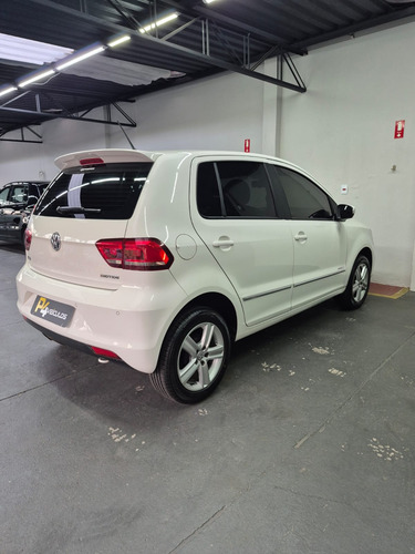 Volkswagen Fox 1.6 16v Msi Highline Total Flex I-motion 5p