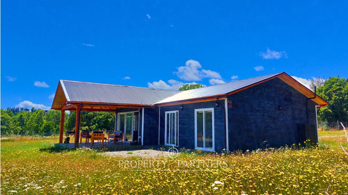 Nueva Casa Estilo Sureña En Parcela Con Vista Al V...