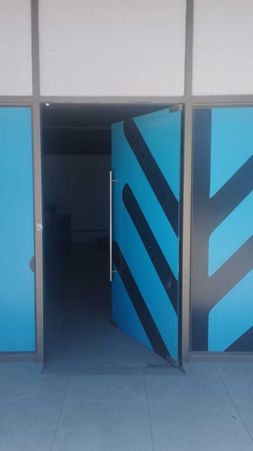 Local 50mts En Strip Center (64772)