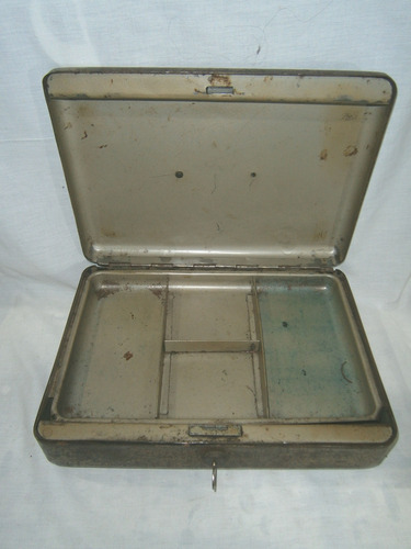 Antigua Caja De Valores Dinero Metálica Con Llave Verde Plateado (Usado)