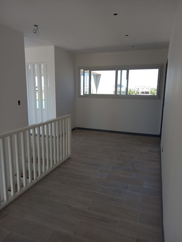 Imagen 11 de 26 de Casa En Venta En Puertos Del Lago, Escobar, G.b.a. Zona Norte