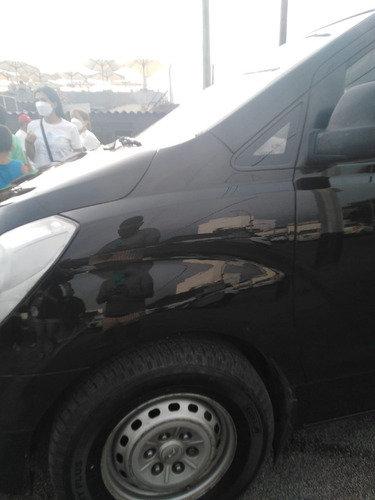 Imagen 2 de 14 de Alquiler Hyundai H1 12 Pasajeros - Dual
