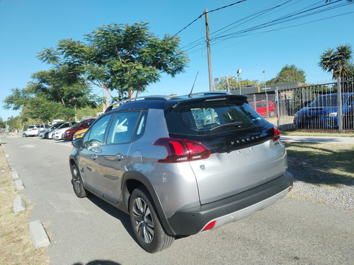 Peugeot 2008 1.6 Feline 5p