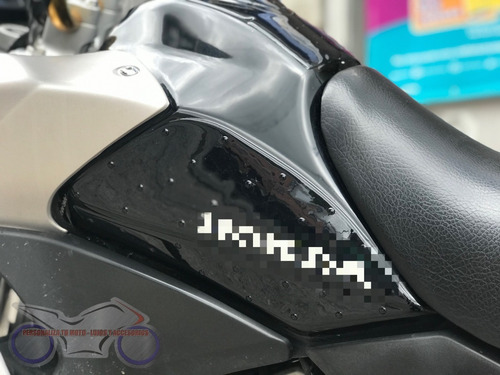 Imagen 4 de 7 de Kit Protector De Tanque + Pierneras Stop Grip Honda Xre300