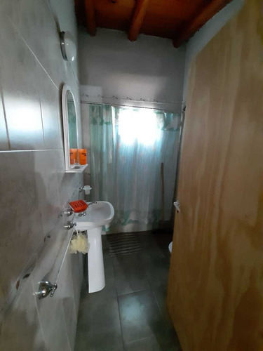 Vivienda 4 Huespedes, Casa Grande Con Piscina