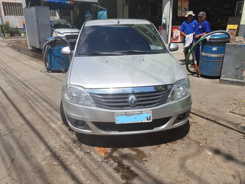 Renault Logan 1.6 Expression + Gas 16 Metros - 54000kms