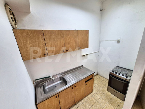 Alquiler De Local Comercial En El Centro Yi Y 18