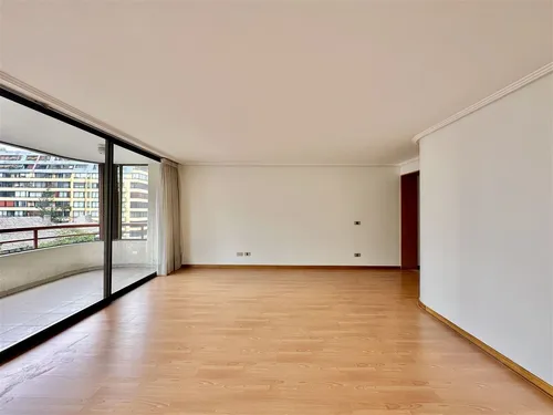 Departamento En Arriendo De 3 Dorm. En Las Condes
