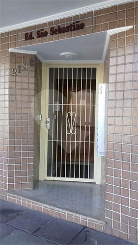Apartamento De 2 Dormitórios No Petrópolis - 28-im504441