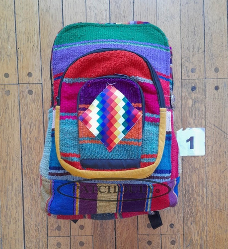 Imagen 2 de 6 de Mochila Aguayo Puyo Telar Artesanal Bandera Whipala 20litros