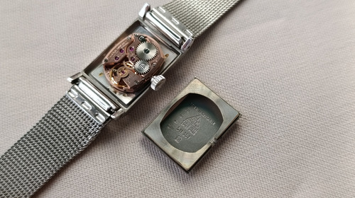 Reloj Omega Genève Ref. 511.357 - Swiss 1971 Estuche Plateado No Plateado (Usado)