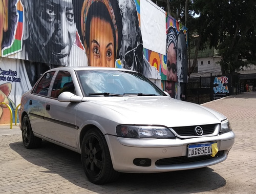 Chevrolet Vectra Gls 2.2v8