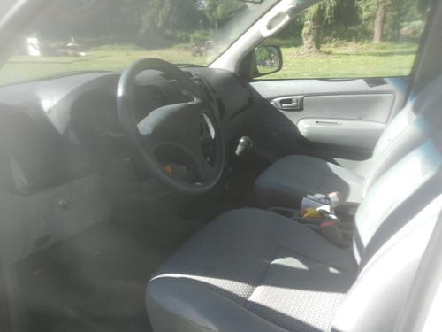 Toyota Hilux 2.5 Dx Cab Doble 4x4 (2009) 2011