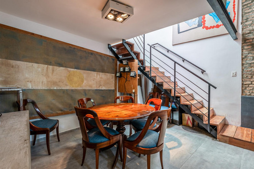 Excelente Casa - Venta - 5 Ambientes - Suite - Terraza - Patio - Parrilla - Chacarita