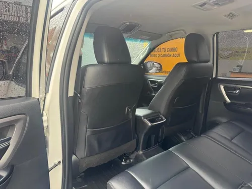Toyota Fortuner Srv 2.8cc 4x4 Diesel At Aa