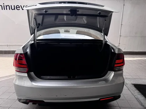 Volkswagen Vento 1.6 Startline Mt