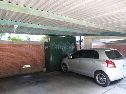 Apartamento Con Excelente Mantenimiento Y En Edificio En Muy Buenas Condiciones San Luis 24-9708 - Jca