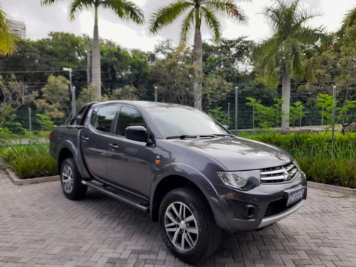 Imagem 5 de 13 de Mitsubishi L200 Triton 2.4 Hls 4x2 Cd 16v Flex 4p Manual