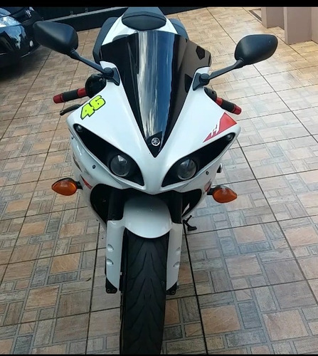 Yamaha Yzfr1