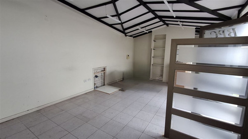 Casa En Venta De 2 Dorm. En Maipú